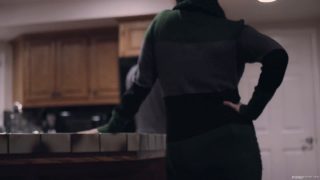 Penny Pax gets her pussy crushed