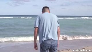 Mia Khalifa pleases one lucky fan