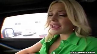 Alexis Texas loves to suck cock