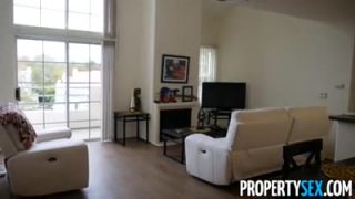 Agent fucks with client to sell house