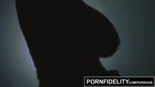 MILF Lisa Ann in hot bondage scene