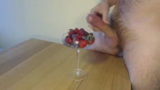 Cum fruit cocktail
